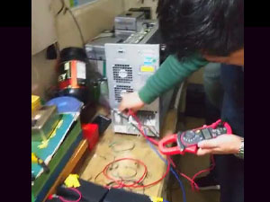 麥克技術工程師維修檢測山特UPS不間斷電源