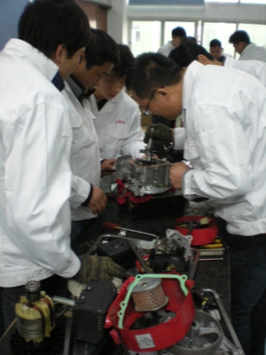 麥克技術參加日本本田發(fā)電機技術培訓會