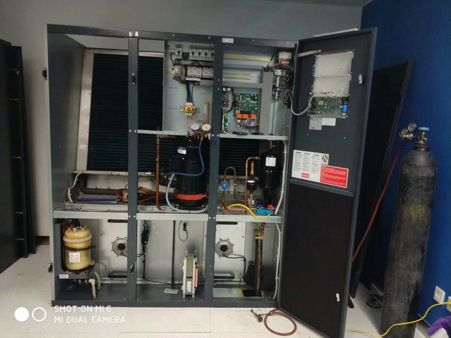 中標：陜西省某單位中心機房-機房專用空調(diào)